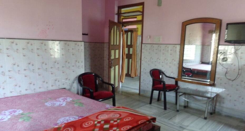 Rajlaxmi Bhavan (Lodge), Tarapith 4